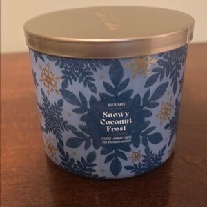 White Barn / Bath and Body Works Snowy Coconut Frost candle